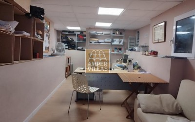 Beautiful and spacious villa in the centre of Albir with private pool.